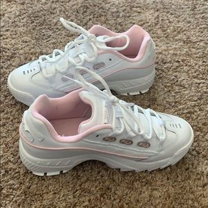 FILA Disruptor 2 SIZE 8 in pink